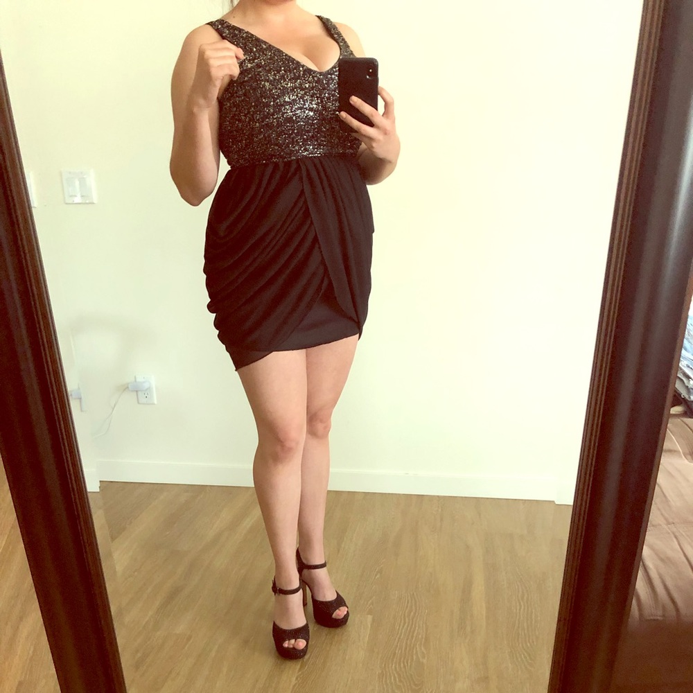 A’gaci black night out mini-dress young woman (M)